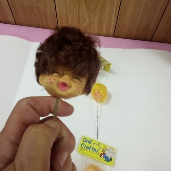 Vintage Crying Doll Heads with Picks Lot of 6 Doll Heads Doll Making - Picture 2 of 6